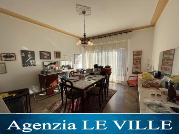 casa indipendente in vendita a Pietrasanta in zona Tonfano