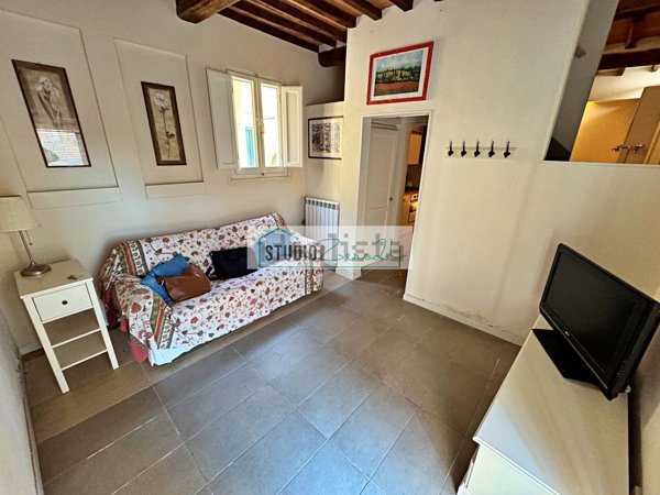 casa indipendente in vendita a Pietrasanta