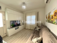 casa indipendente in vendita a Pietrasanta in zona Crociale