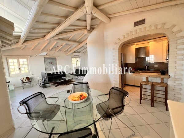 casa indipendente in vendita a Pietrasanta