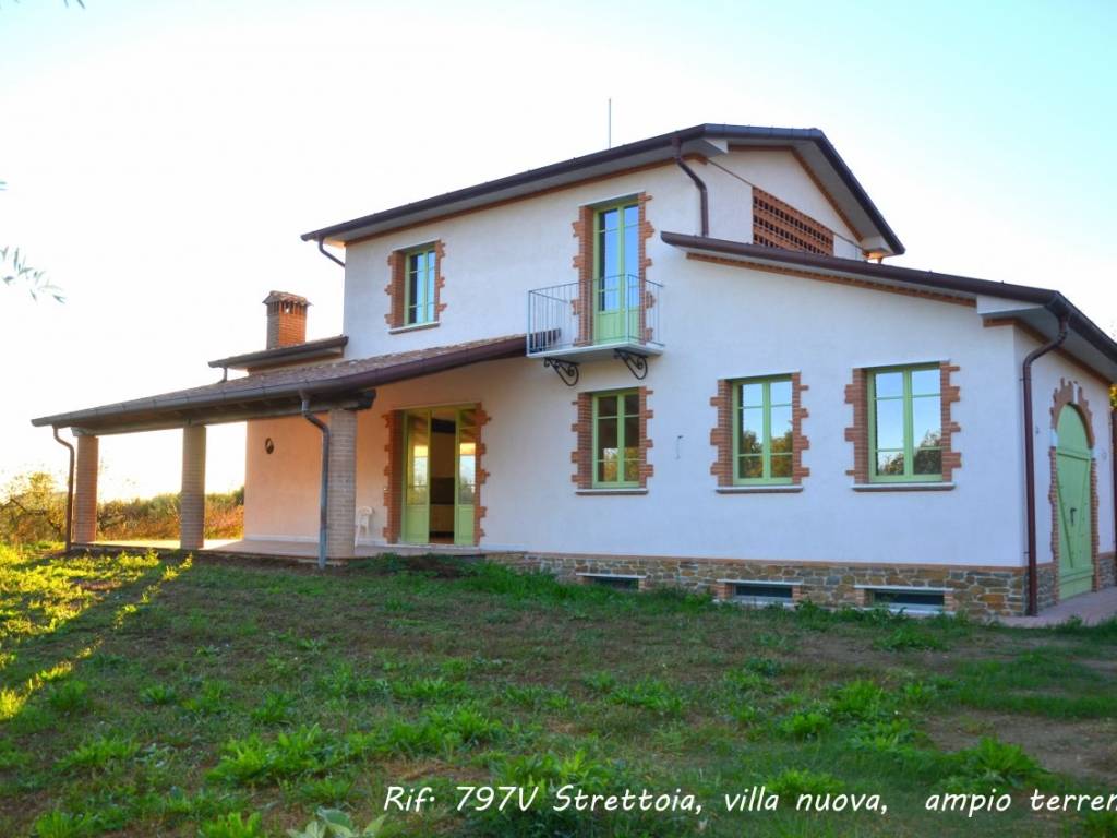 casa indipendente in vendita a Pietrasanta in zona Strettoia