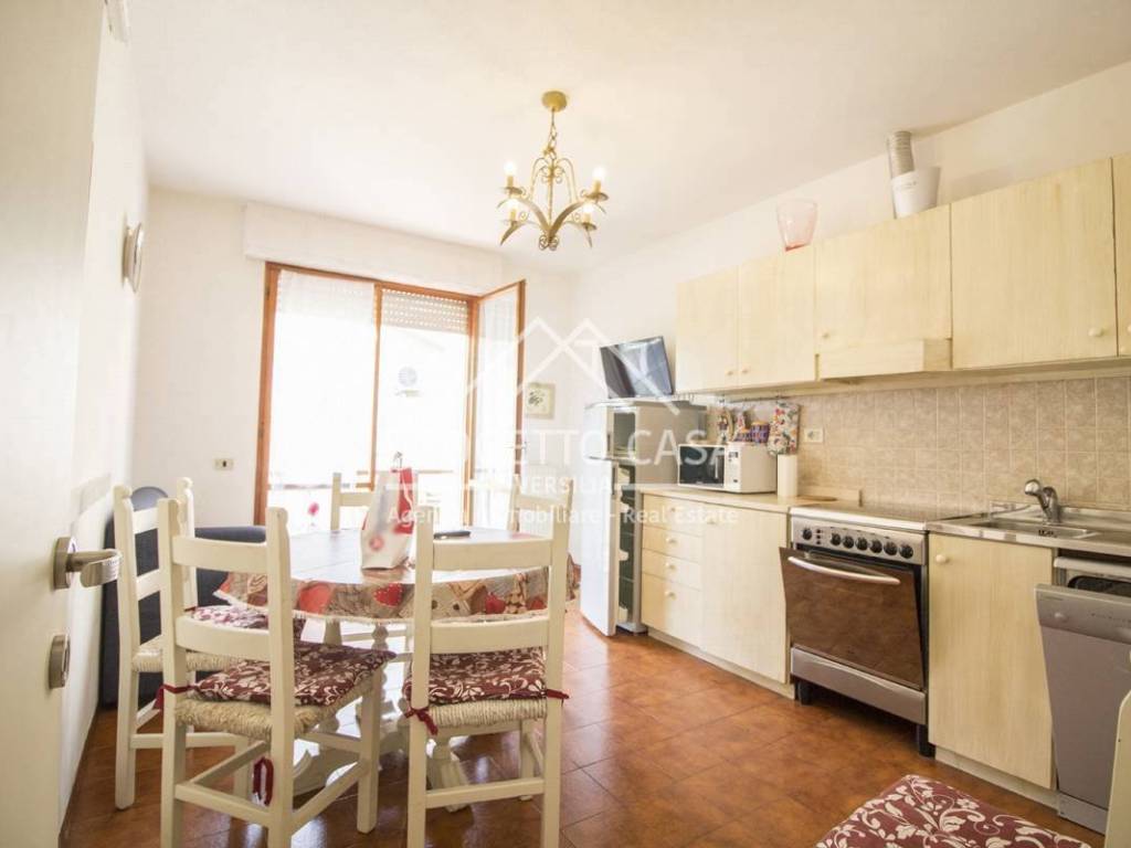 casa indipendente in vendita a Pietrasanta in zona Vignone