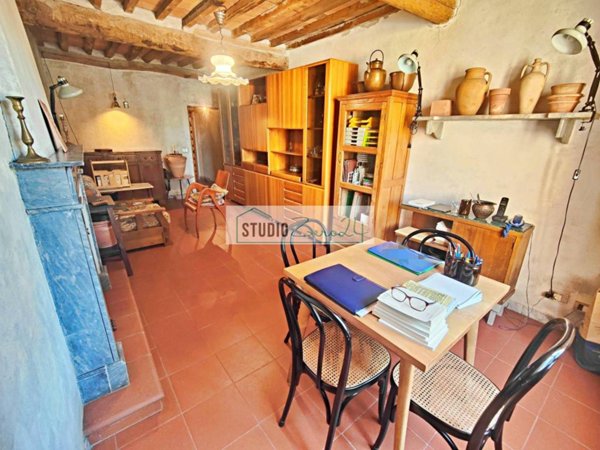 casa indipendente in vendita a Pietrasanta