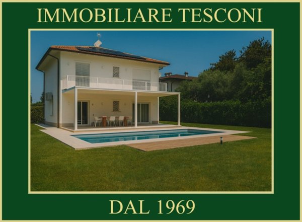 casa indipendente in vendita a Pietrasanta