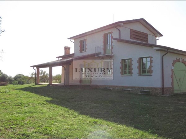 casa indipendente in vendita a Pietrasanta