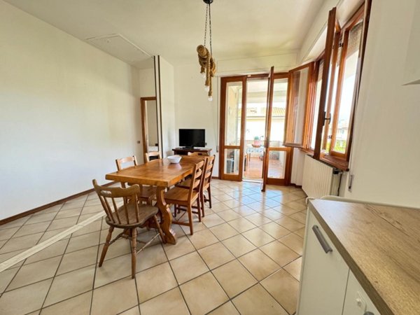 casa indipendente in vendita a Pietrasanta in zona Marina di Pietrasanta