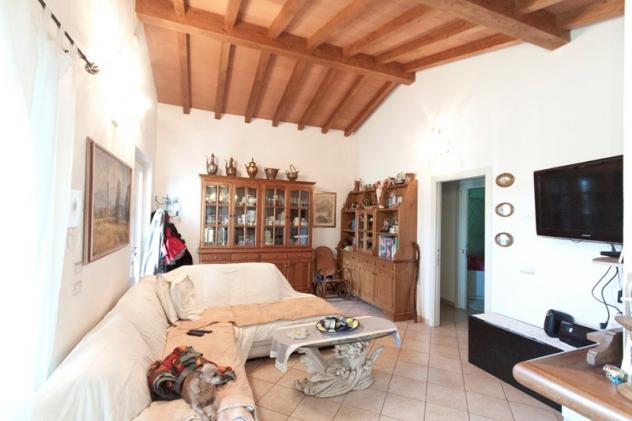 casa indipendente in vendita a Pietrasanta
