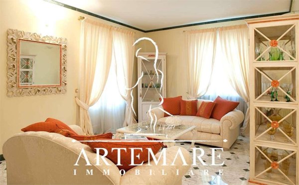 appartamento in vendita a Pietrasanta in zona Marina di Pietrasanta
