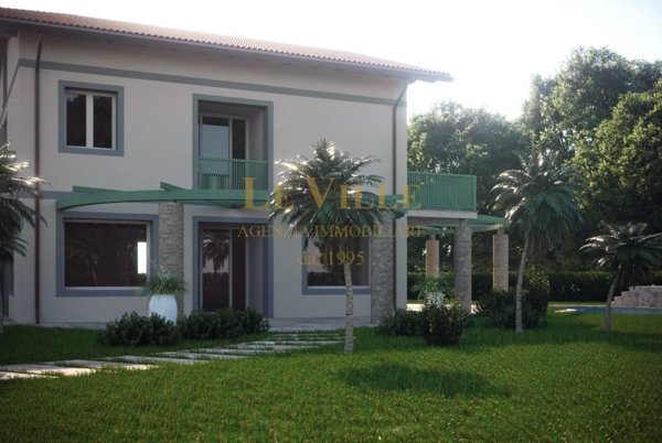 casa indipendente in vendita a Pietrasanta in zona Marina di Pietrasanta