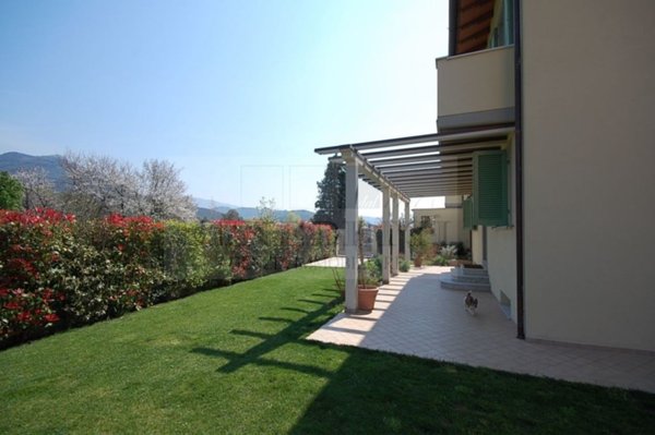 casa indipendente in vendita a Pietrasanta