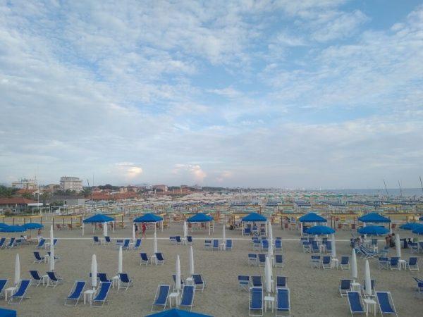 locale commerciale in vendita a Pietrasanta in zona Marina di Pietrasanta