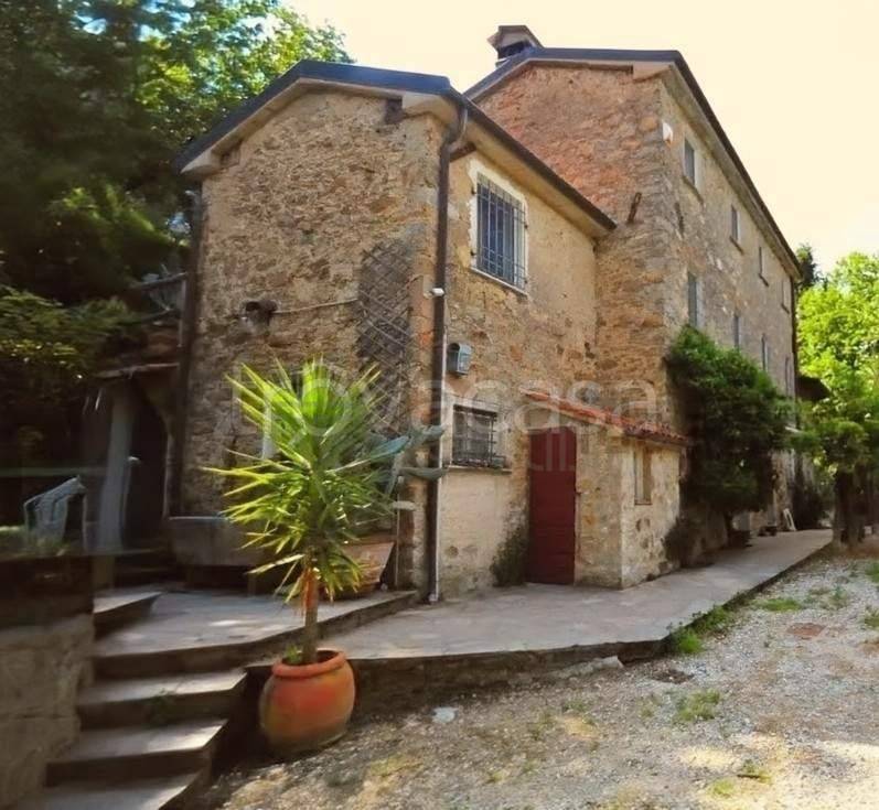 casa indipendente in vendita a Pietrasanta