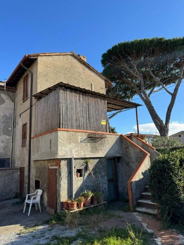 casa indipendente in vendita a Pietrasanta