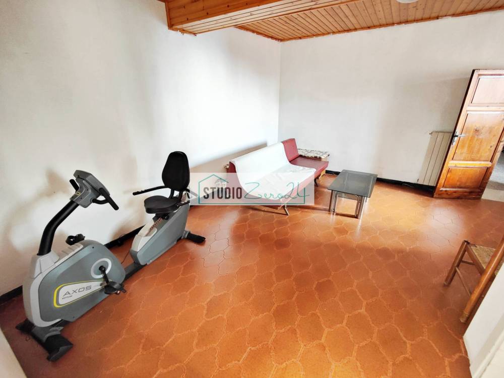 casa indipendente in vendita a Pietrasanta in zona Capezzano Monte