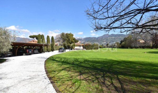 casa indipendente in vendita a Pietrasanta