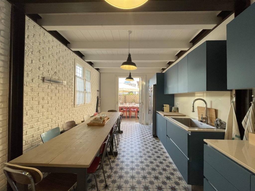 casa indipendente in vendita a Pietrasanta in zona Marina di Pietrasanta