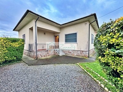 casa indipendente in vendita a Pietrasanta