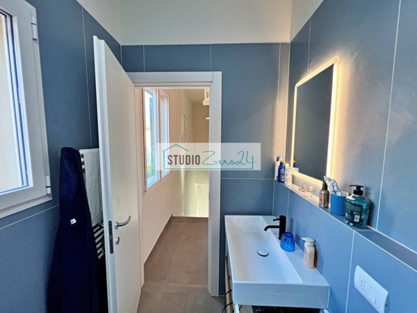 casa indipendente in vendita a Pietrasanta in zona Vignone