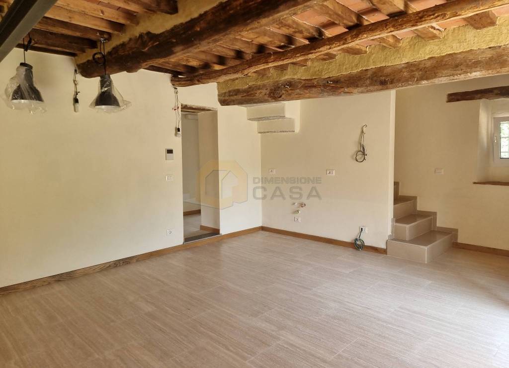 casa indipendente in vendita a Pietrasanta