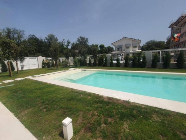 casa indipendente in vendita a Pietrasanta in zona Marina di Pietrasanta