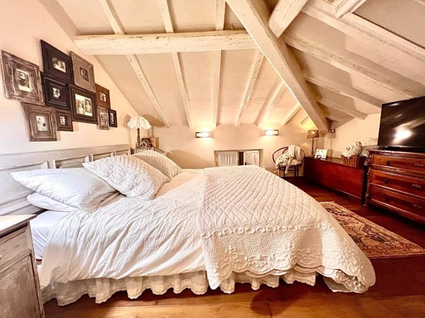 casa indipendente in vendita a Pietrasanta