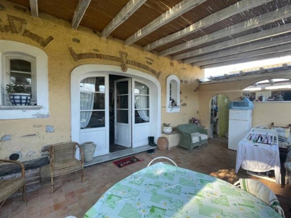 casa indipendente in vendita a Pietrasanta