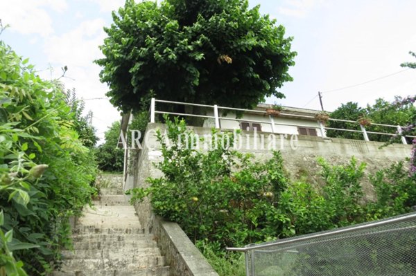 casa indipendente in vendita a Pietrasanta