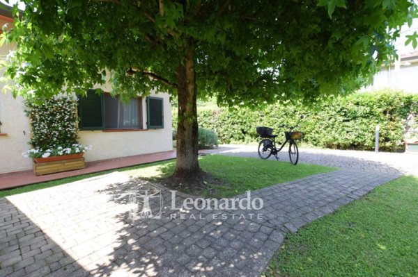 casa indipendente in vendita a Pietrasanta in zona Marina di Pietrasanta