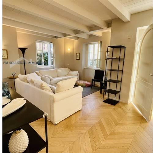 casa indipendente in vendita a Pietrasanta in zona Marina di Pietrasanta