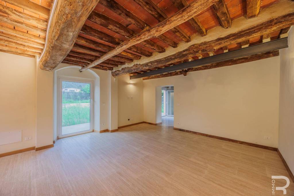casa indipendente in vendita a Pietrasanta