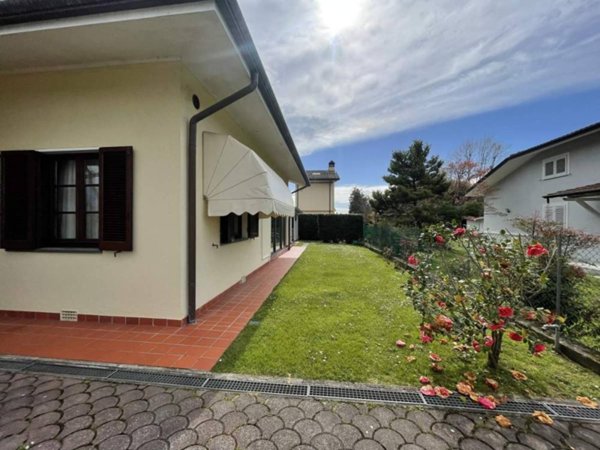 casa indipendente in vendita a Pietrasanta