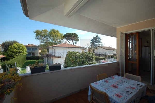 casa indipendente in vendita a Pietrasanta in zona Tonfano