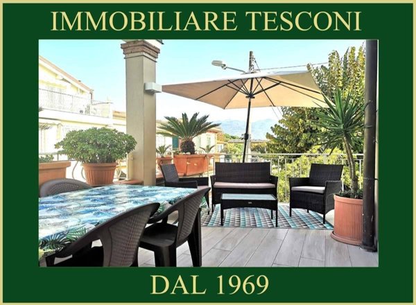 appartamento in vendita a Pietrasanta in zona Tonfano