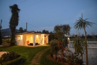 casa indipendente in vendita a Pietrasanta in zona Crociale