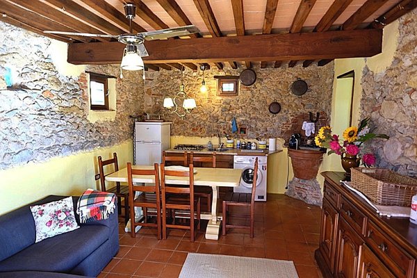casa indipendente in vendita a Pietrasanta