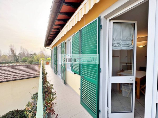 appartamento in vendita a Pietrasanta in zona Marina di Pietrasanta