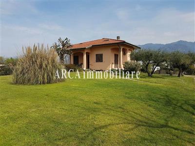 casa indipendente in vendita a Pietrasanta