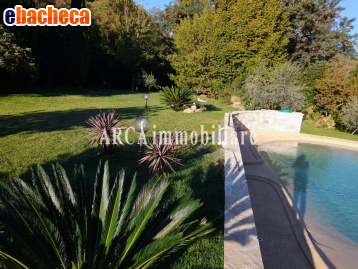 casa indipendente in vendita a Pietrasanta