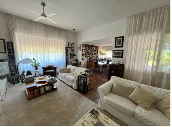 casa indipendente in vendita a Pietrasanta in zona Fiumetto