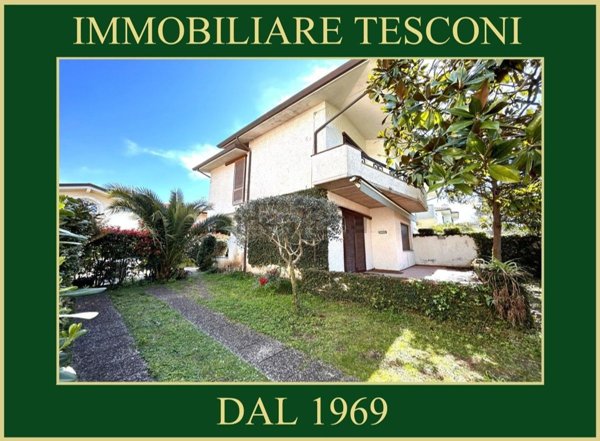 casa indipendente in vendita a Pietrasanta in zona Tonfano