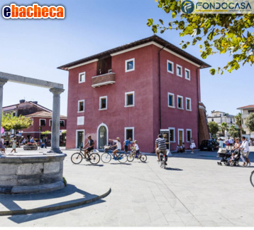 negozio in vendita a Pietrasanta