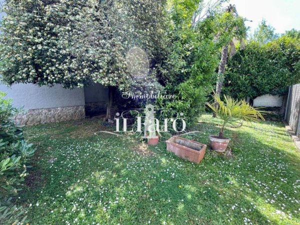casa indipendente in vendita a Pietrasanta