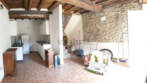 casa indipendente in vendita a Pietrasanta in zona Marina di Pietrasanta