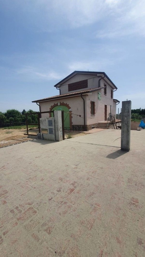 casa indipendente in vendita a Pietrasanta