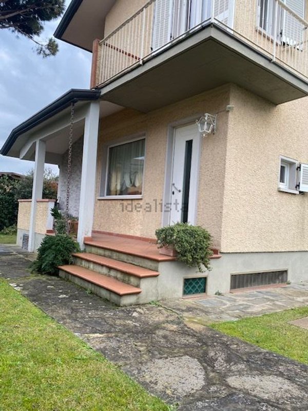 casa indipendente in vendita a Pietrasanta in zona Focette
