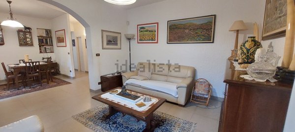 casa indipendente in vendita a Pietrasanta in zona Marina di Pietrasanta