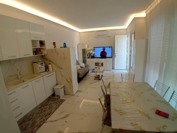 casa indipendente in vendita a Pietrasanta in zona Motrone