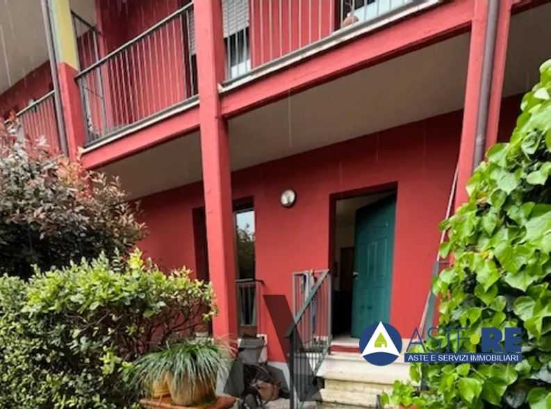 casa indipendente in vendita a Pietrasanta in zona Vallecchia