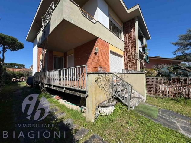 casa indipendente in vendita a Pietrasanta in zona Marina di Pietrasanta