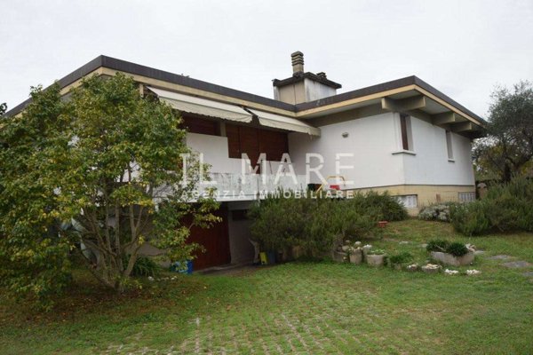 casa indipendente in vendita a Pietrasanta in zona Marina di Pietrasanta